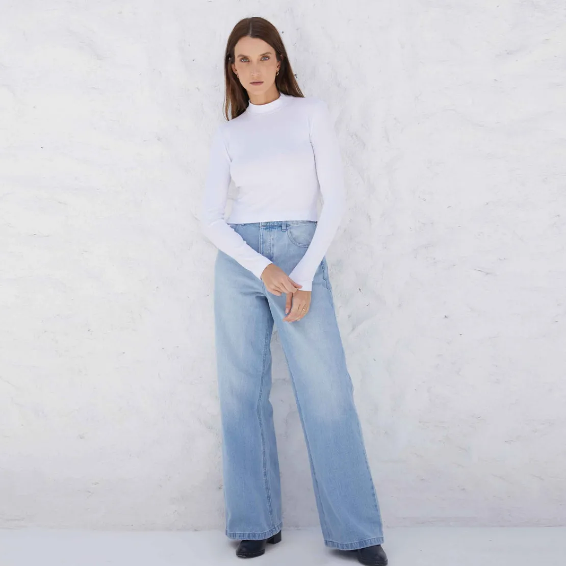 Blusas E Casacos | Viscose>Basico.com Blusa Canelada Viscose Gola Alta Feminina - Branco