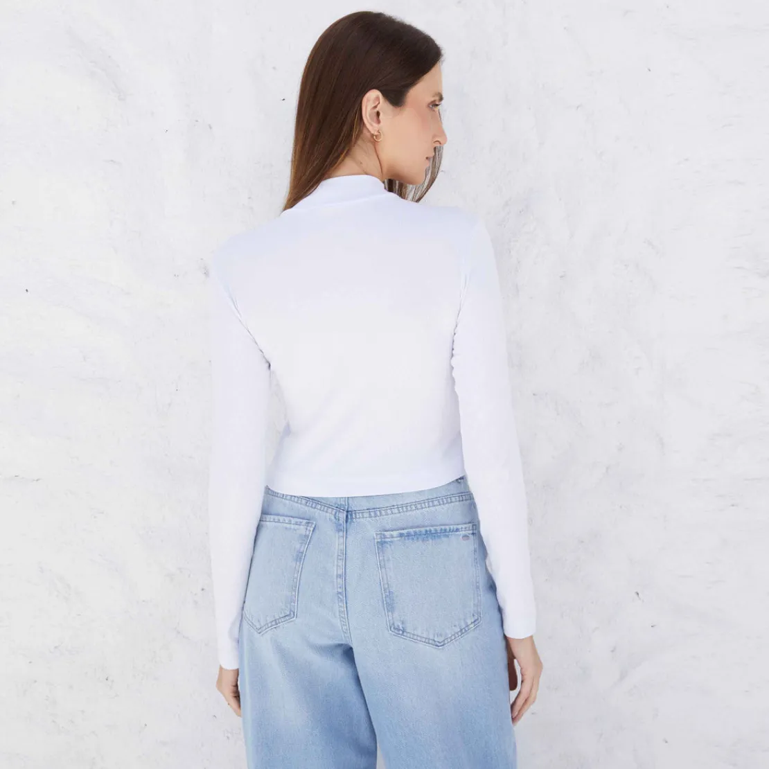 Blusas E Casacos | Viscose>Basico.com Blusa Canelada Viscose Gola Alta Feminina - Branco