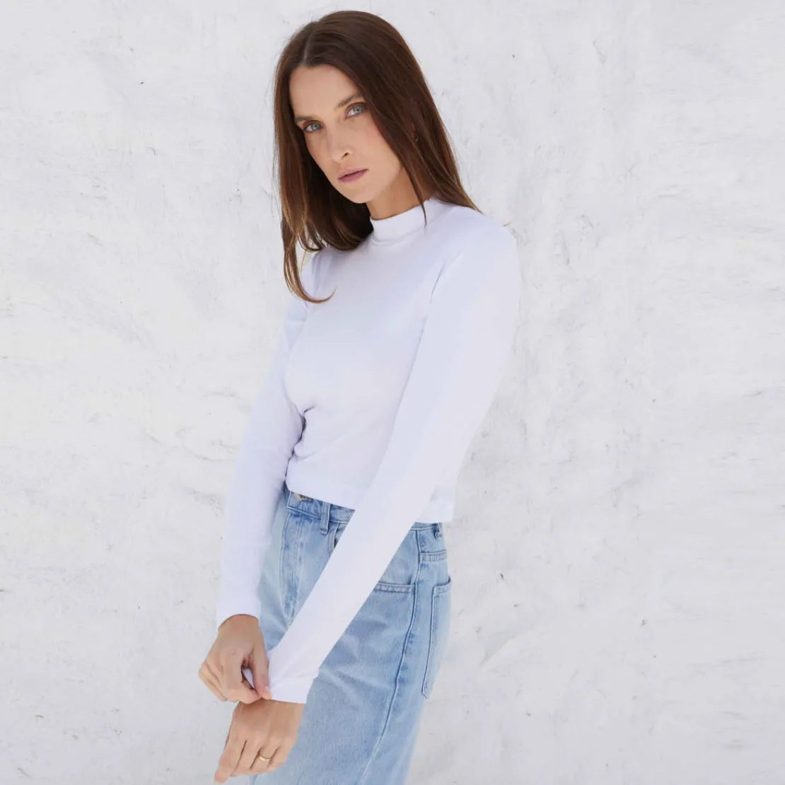 Blusas E Casacos | Viscose>Basico.com Blusa Canelada Viscose Gola Alta Feminina - Branco