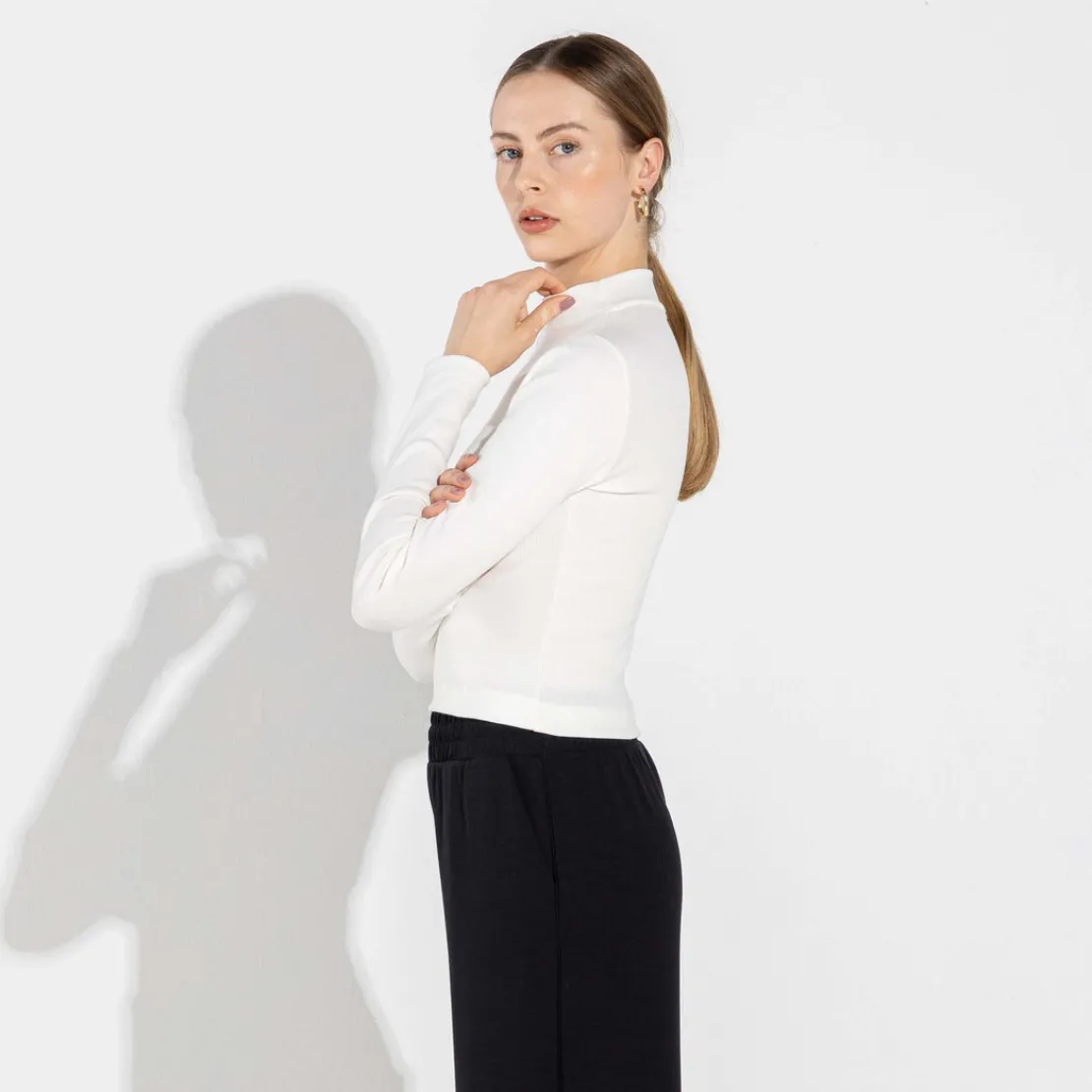 Blusas E Casacos | Blusas>Basico.com Blusa Canelado Algodão Gola Alta Feminina - Off White