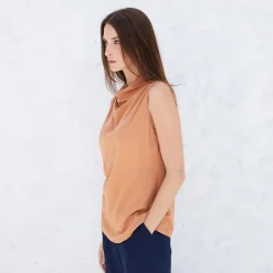 Regatas>Basico.com Blusa Degagê Feminina - Bege Camel