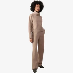 Blusas E Casacos | Moletons>Basico.com Blusa Moletom Flanelado Gola Rolê Feminina - Bege Camel