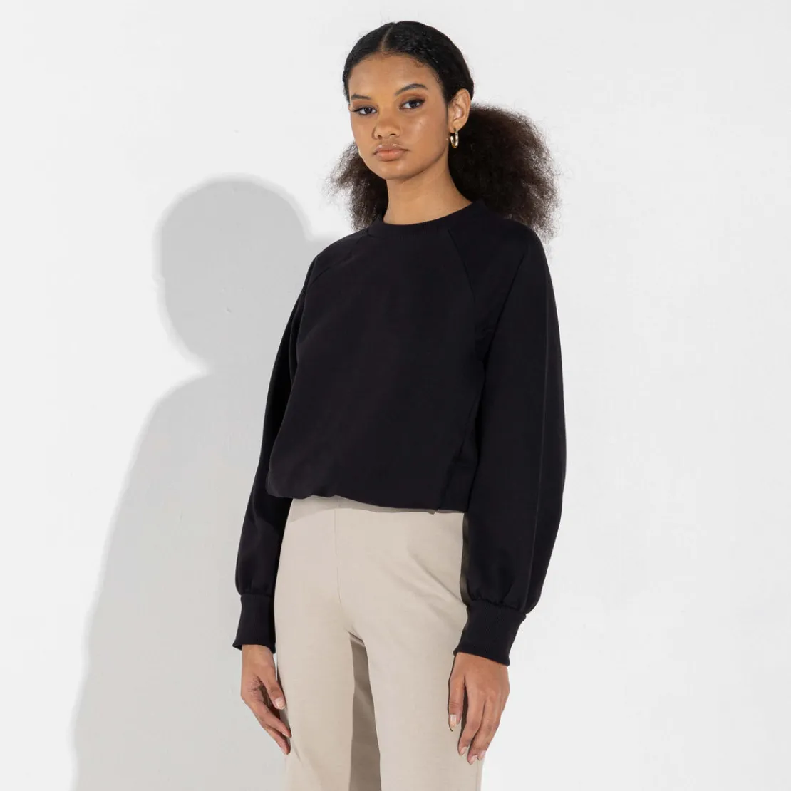 Blusas E Casacos | Moletons>Basico.com Blusão Moletom Leve Feminino - Preto