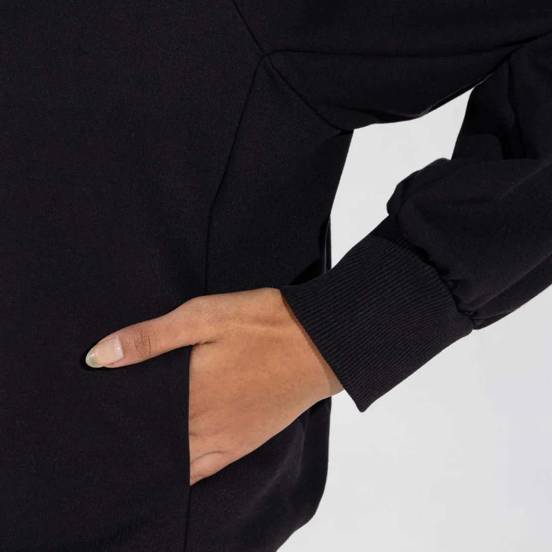 Blusas E Casacos | Moletons>Basico.com Blusão Moletom Leve Feminino - Preto
