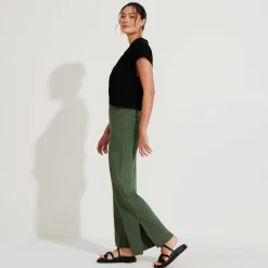 Calças | Feminino>Basico.com Calça Fenda Lateral Feminina - Verde Pinheiro