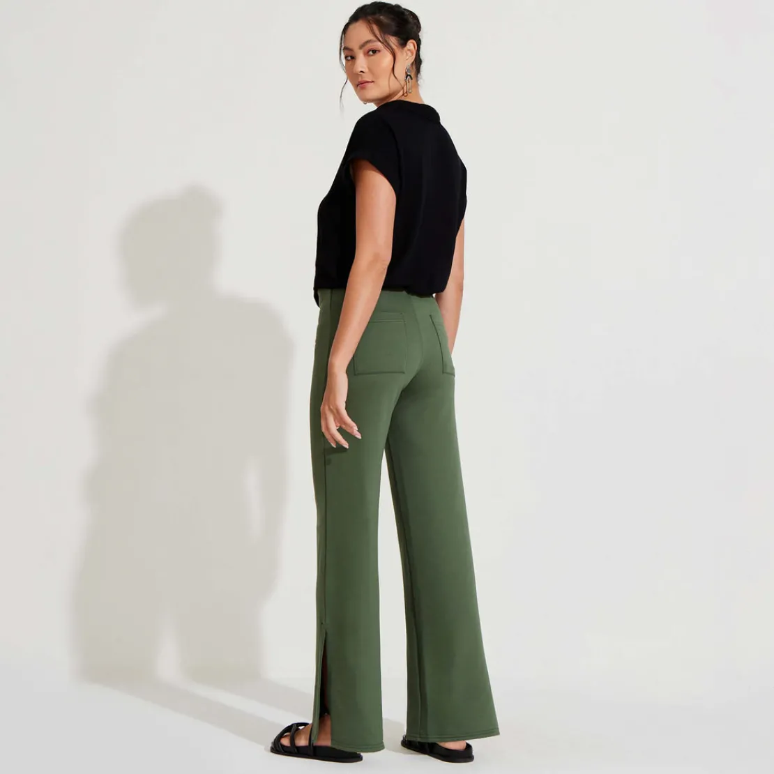Calças | Feminino>Basico.com Calça Fenda Lateral Feminina - Verde Pinheiro