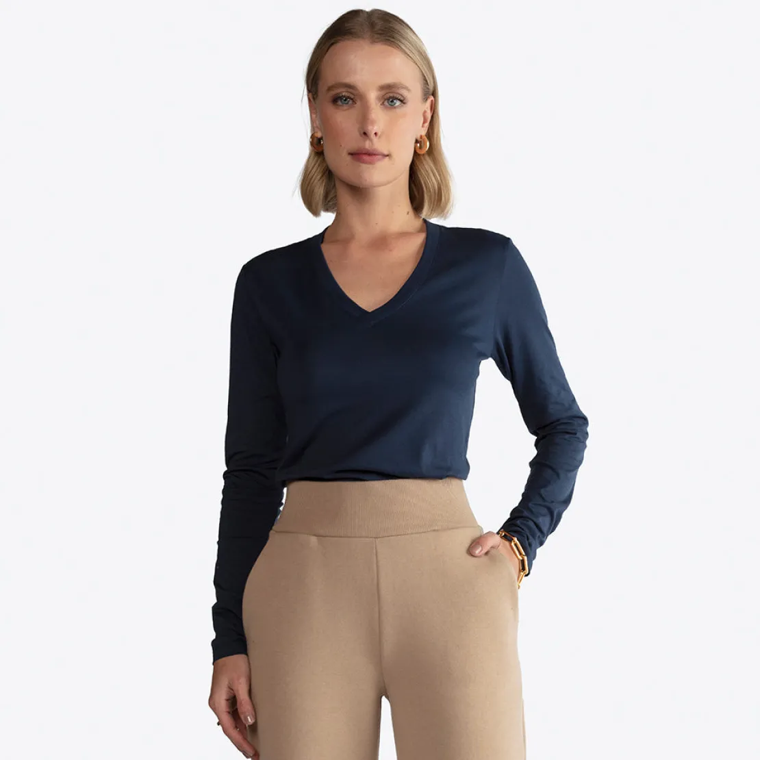 Camisetas>Basico.com Camiseta Algodão Ultraleve Manga Longa Gola V Feminina - Azul Marinho