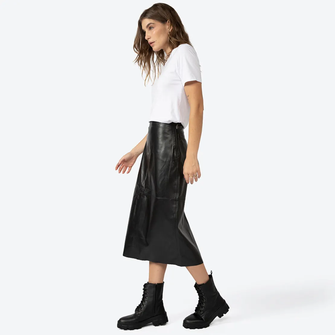 Couro | Saias E Shorts>Basico.com Saia Couro Midi - Preto