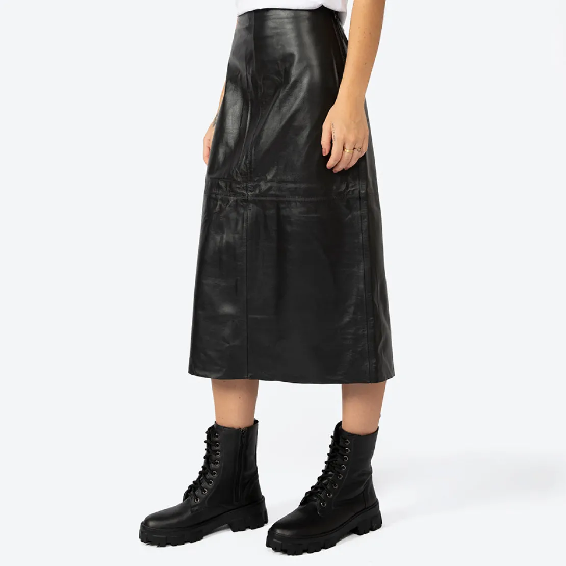 Couro | Saias E Shorts>Basico.com Saia Couro Midi - Preto