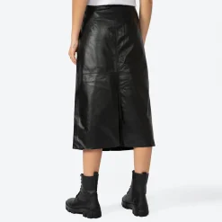 Couro | Saias E Shorts><noscript><img width=