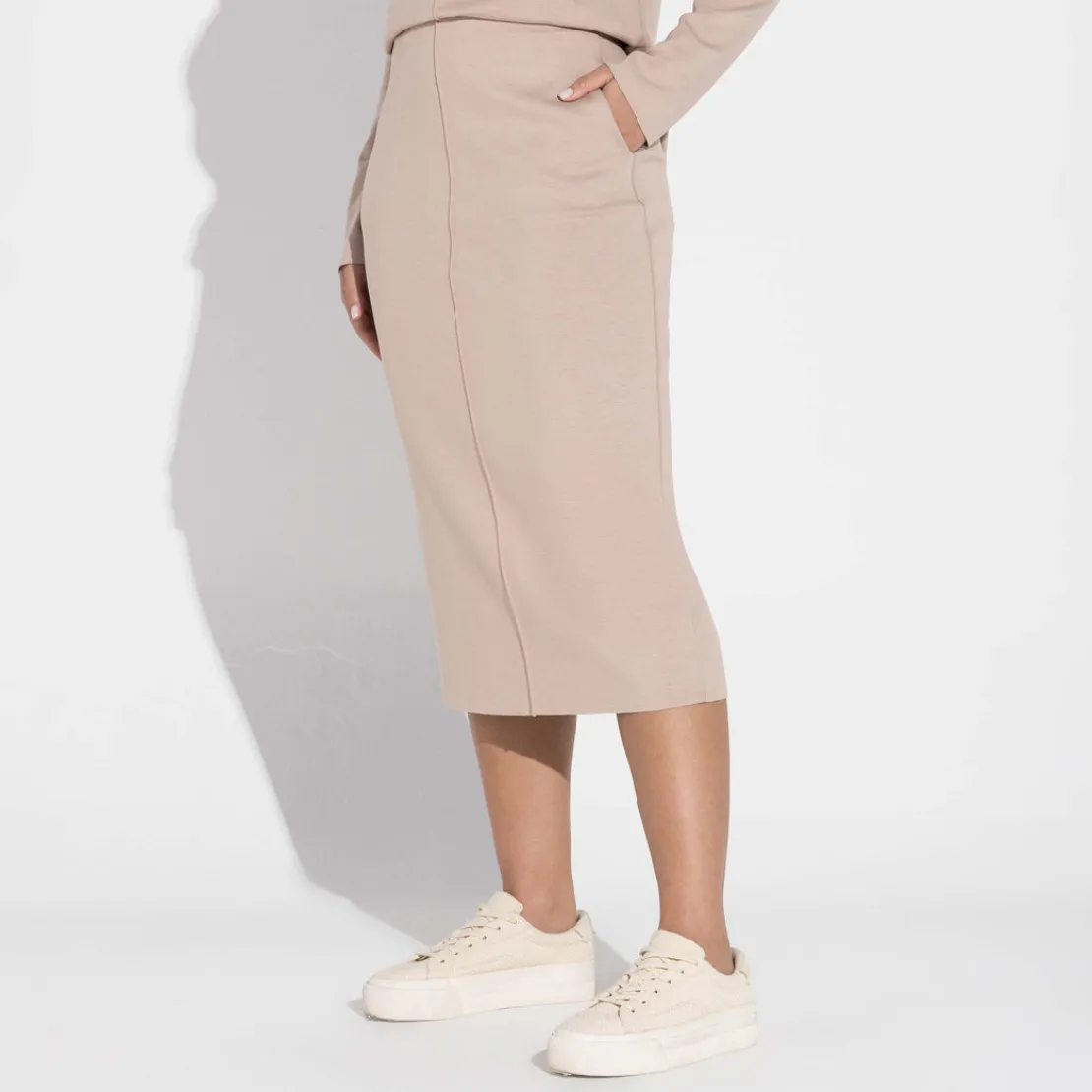 Saias | Saias E Shorts>Basico.com Saia Midi Dense Viscose - Bege Amêndoa